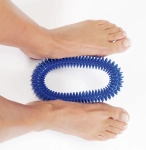 SENSORYCZNE RINGO Z KOLCAMI GYMNIC AKU RING
