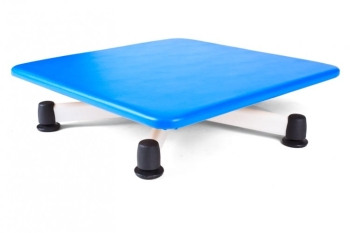 Deska rotacyjna z obiciem  - 50 x 50 cm. 