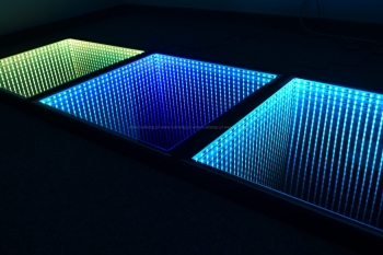 Kaseton, panel INFINITY LED RGB 3D (efekt nieskończoności) 50cmx50cm + pilot